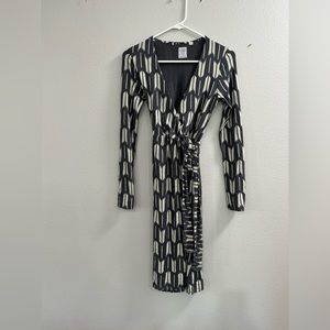 boden grey wrap chevron dress